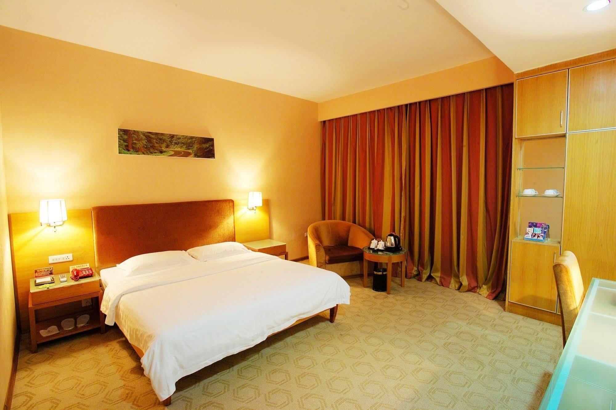 Jinyuan Hotel 梧州 外观 照片